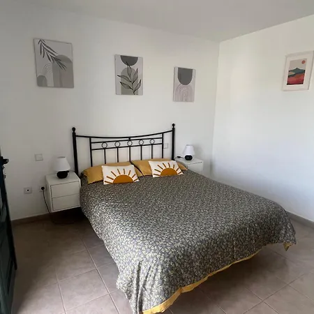 Casa La Estrella Lanzarote * Плайя-Бланка